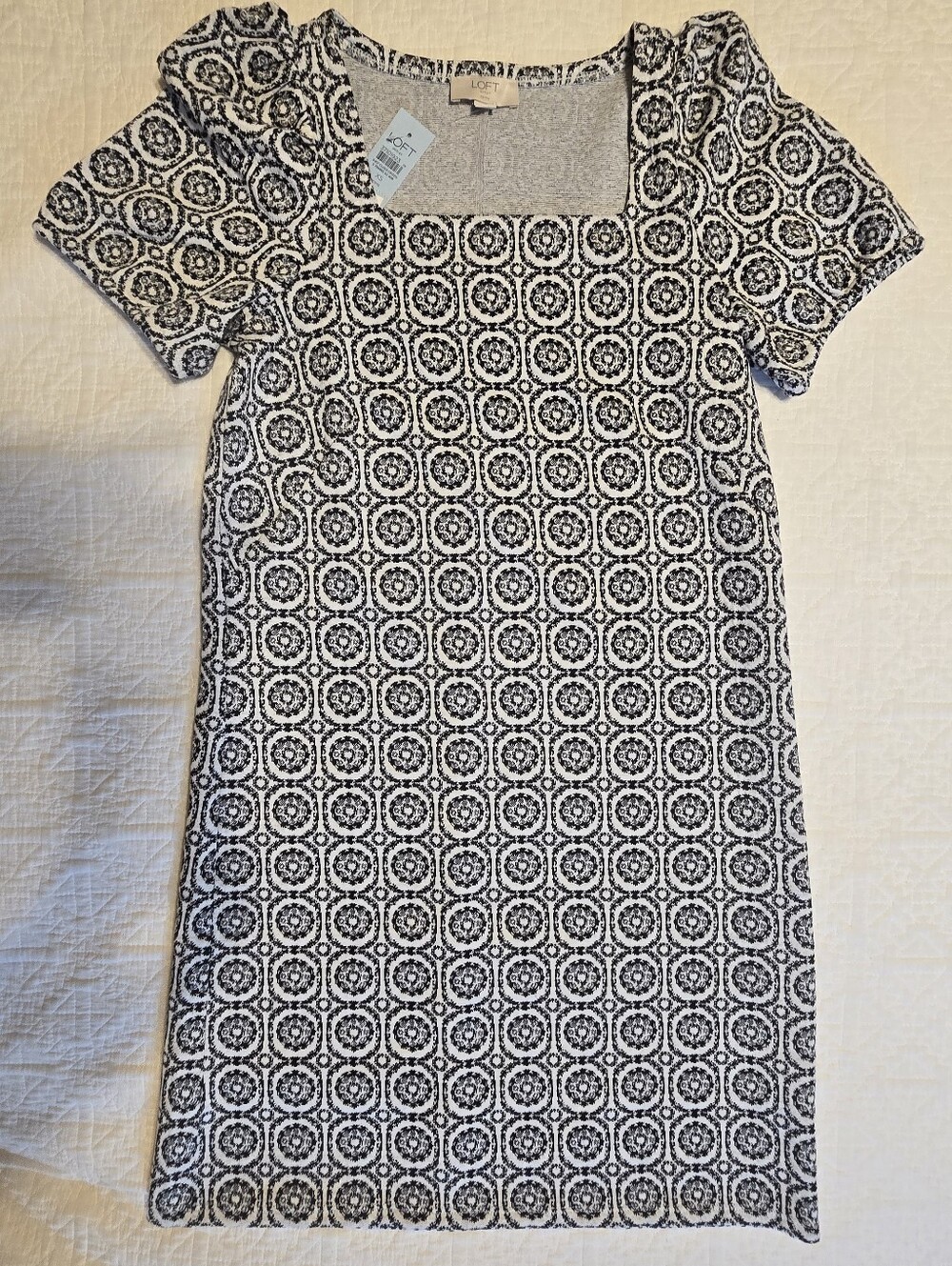 LOFT Black & White Geometric Square-Neck Shift Dress XS Petite - NWT
